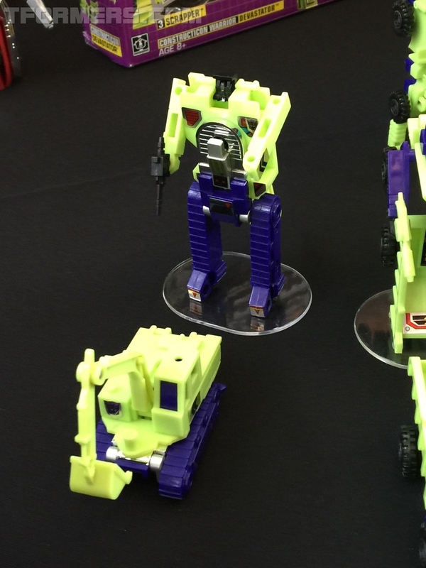 Sdcc 2018 Siege War For Cybertron Transformers Toys  (59 of 67)